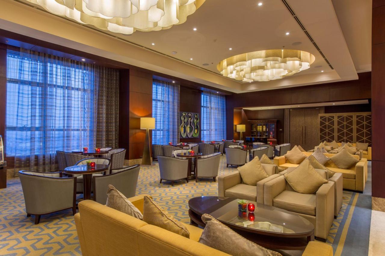Crimson Hotel Filinvest City, Manila Muntinlupa City Exterior photo The lounge at the airport