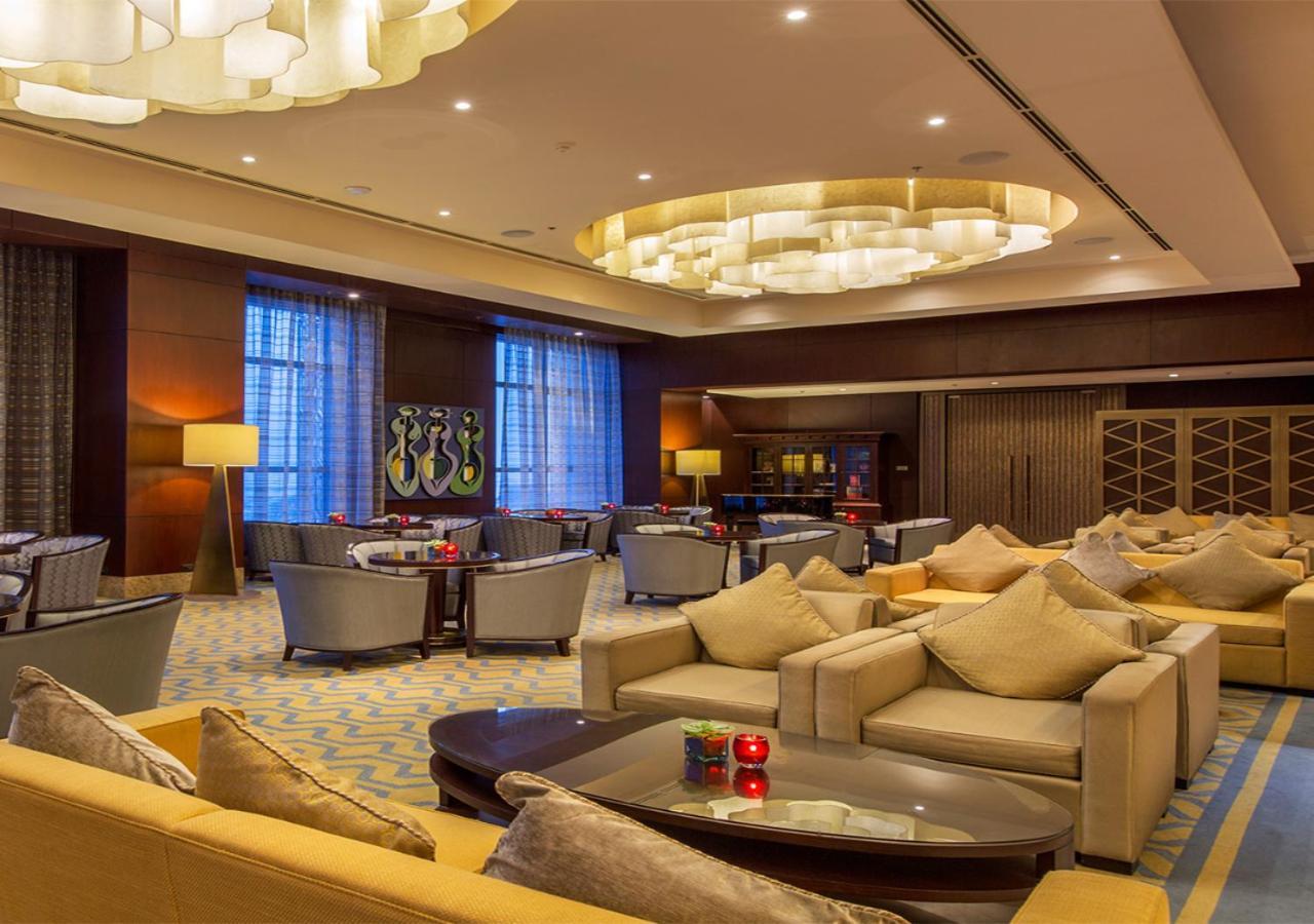 Crimson Hotel Filinvest City, Manila Muntinlupa City Exterior photo The lounge at the airport