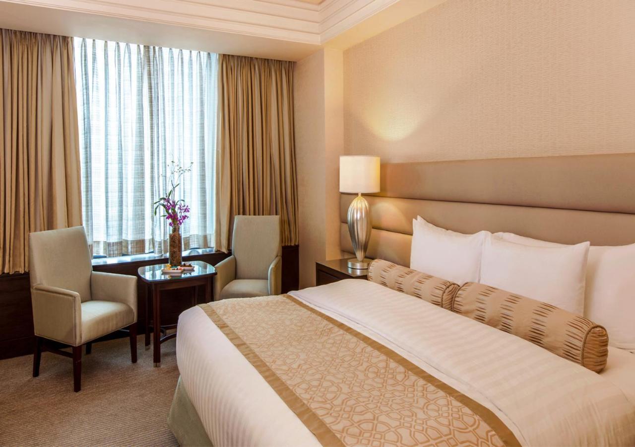 Crimson Hotel Filinvest City, Manila Muntinlupa City Exterior photo