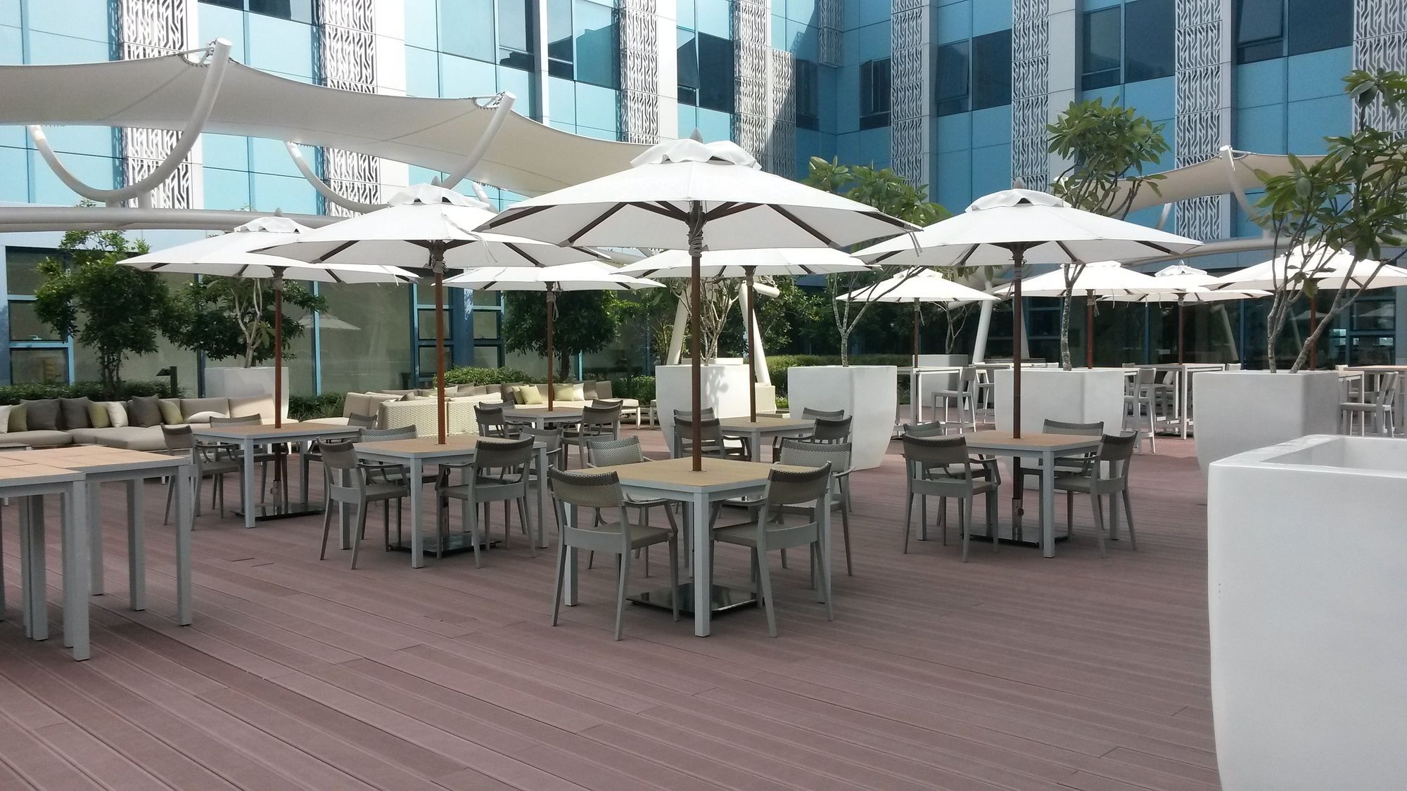 Crimson Hotel Filinvest City, Manila Muntinlupa City Exterior photo The Deck